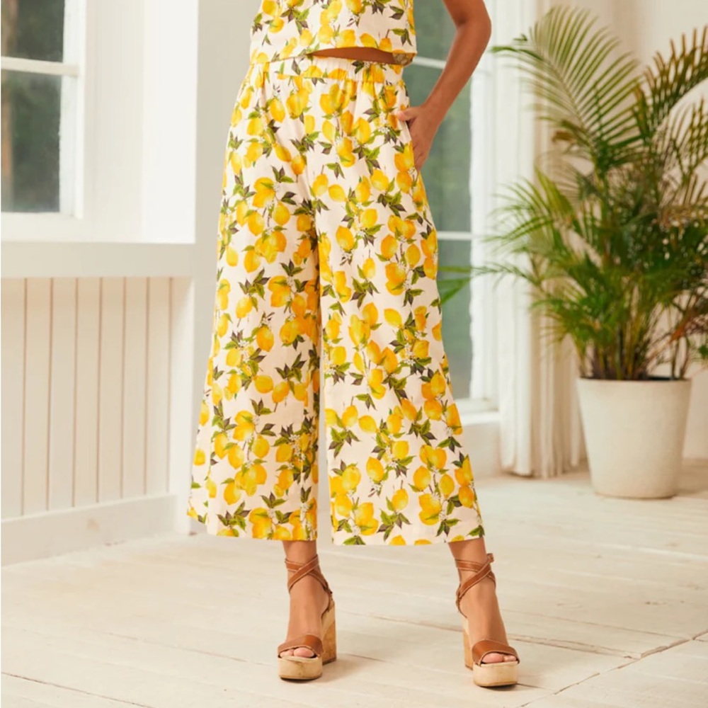 ModCloth - Lemon print pants